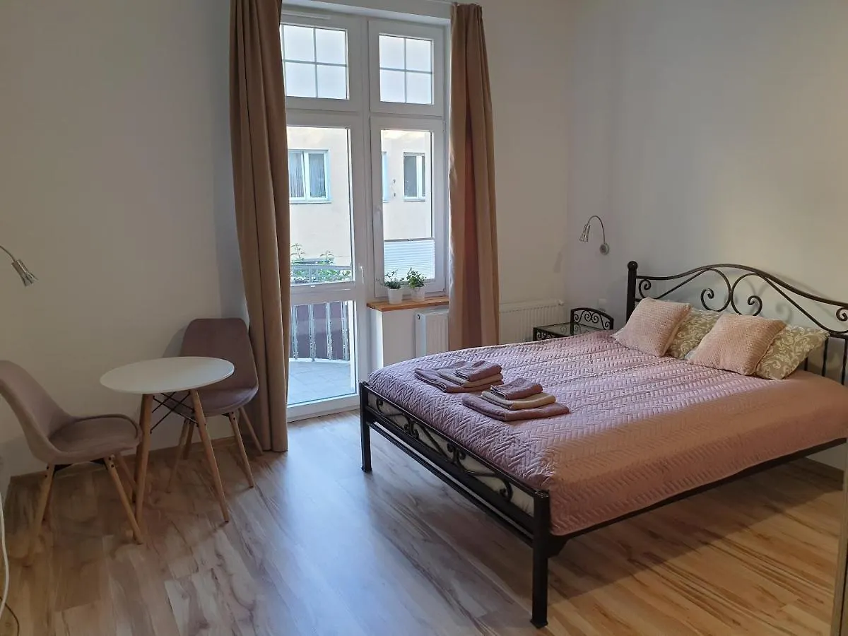 Δωμάτια σε οικογενειακή κατοικία Apartamenty Dora Σόποτ